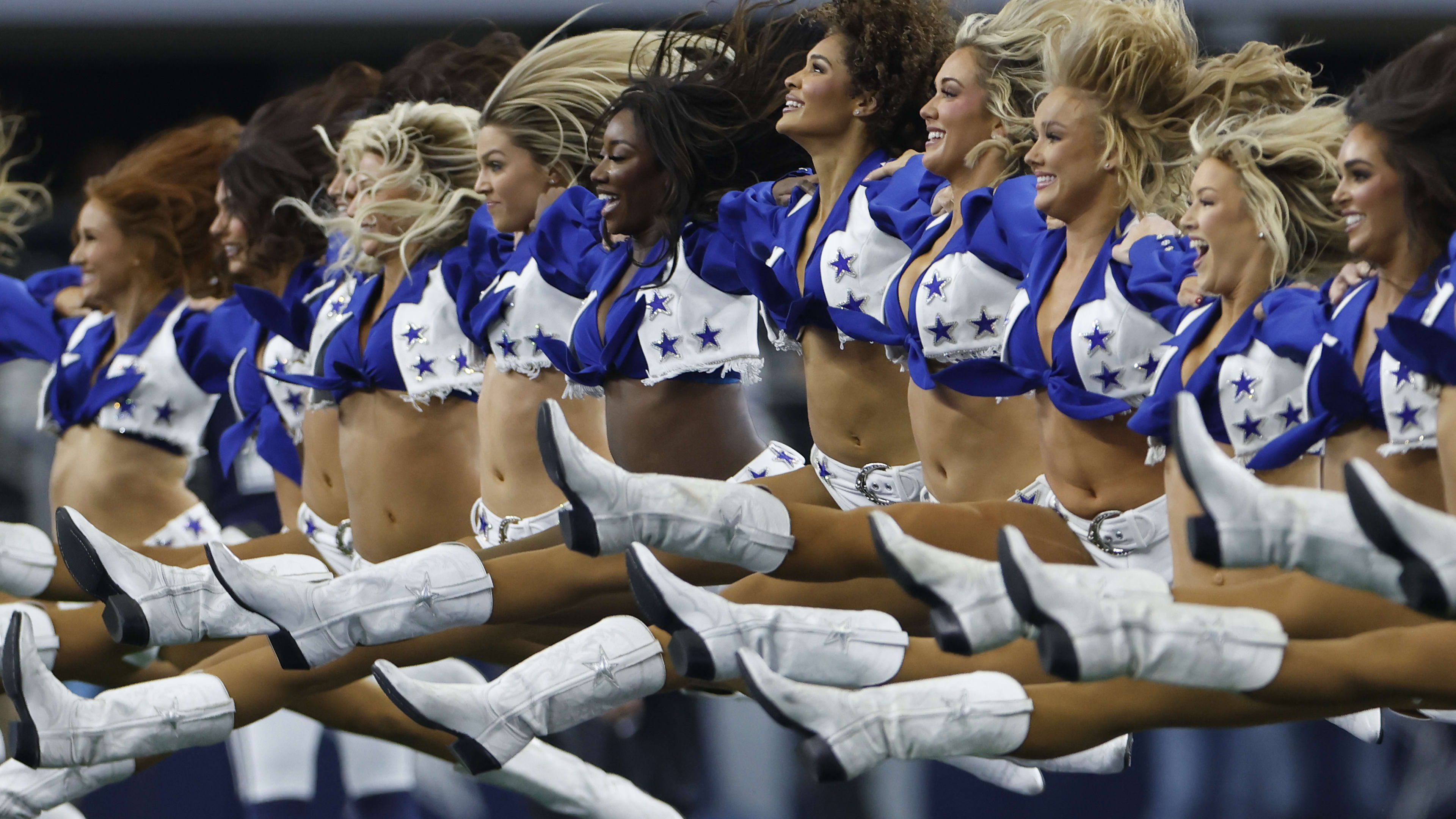 Dallas Cowboys Cheerleader Responds to 'Controversial' Hairstyle(02)