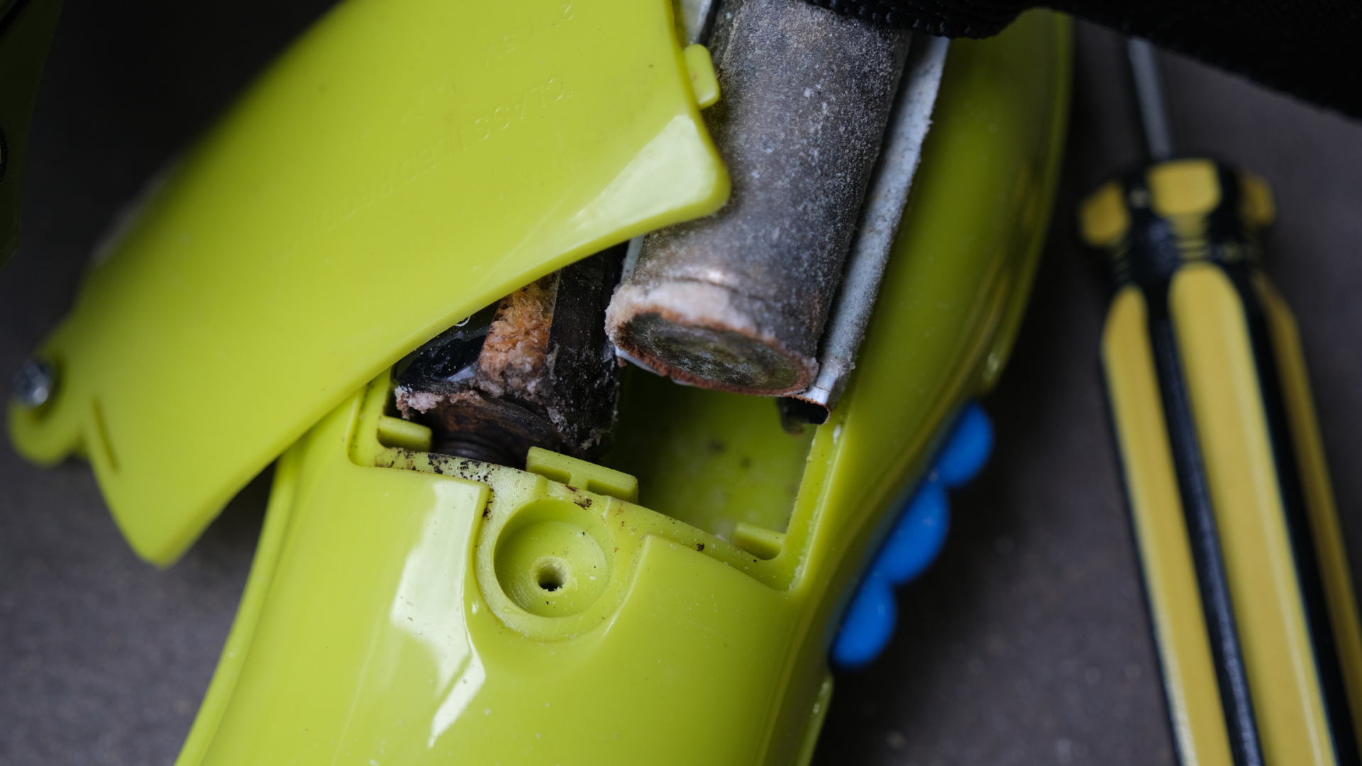 How to Clean Battery Corrosion & Corroded Battery Terminals - Men's Journal