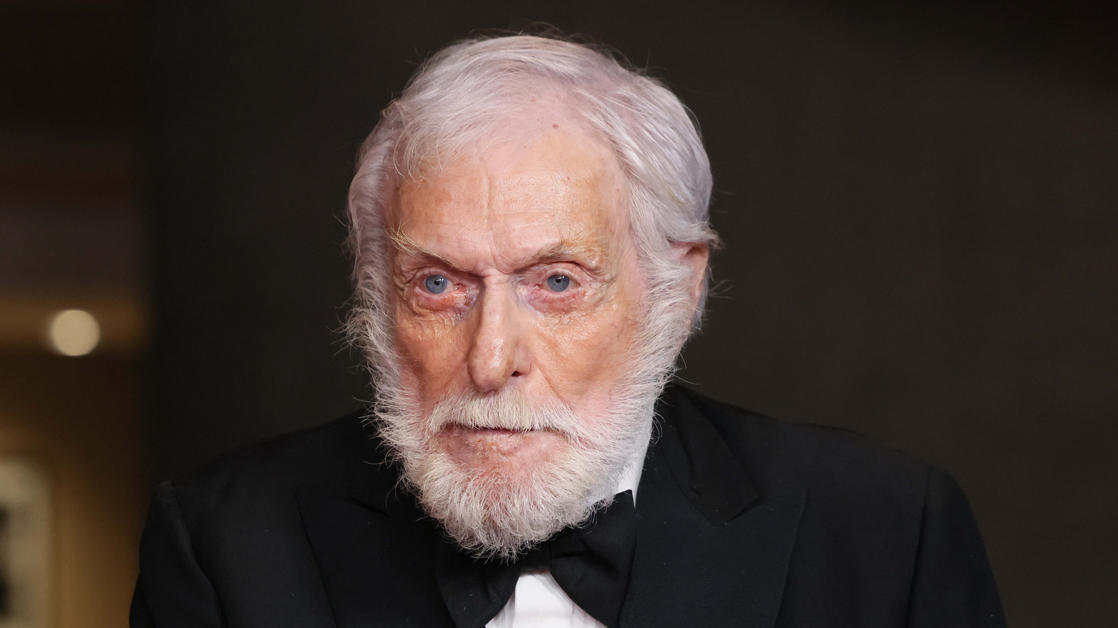 Dick Van Dyke writes about the tragic way Gene Hackman died - Men's Journal