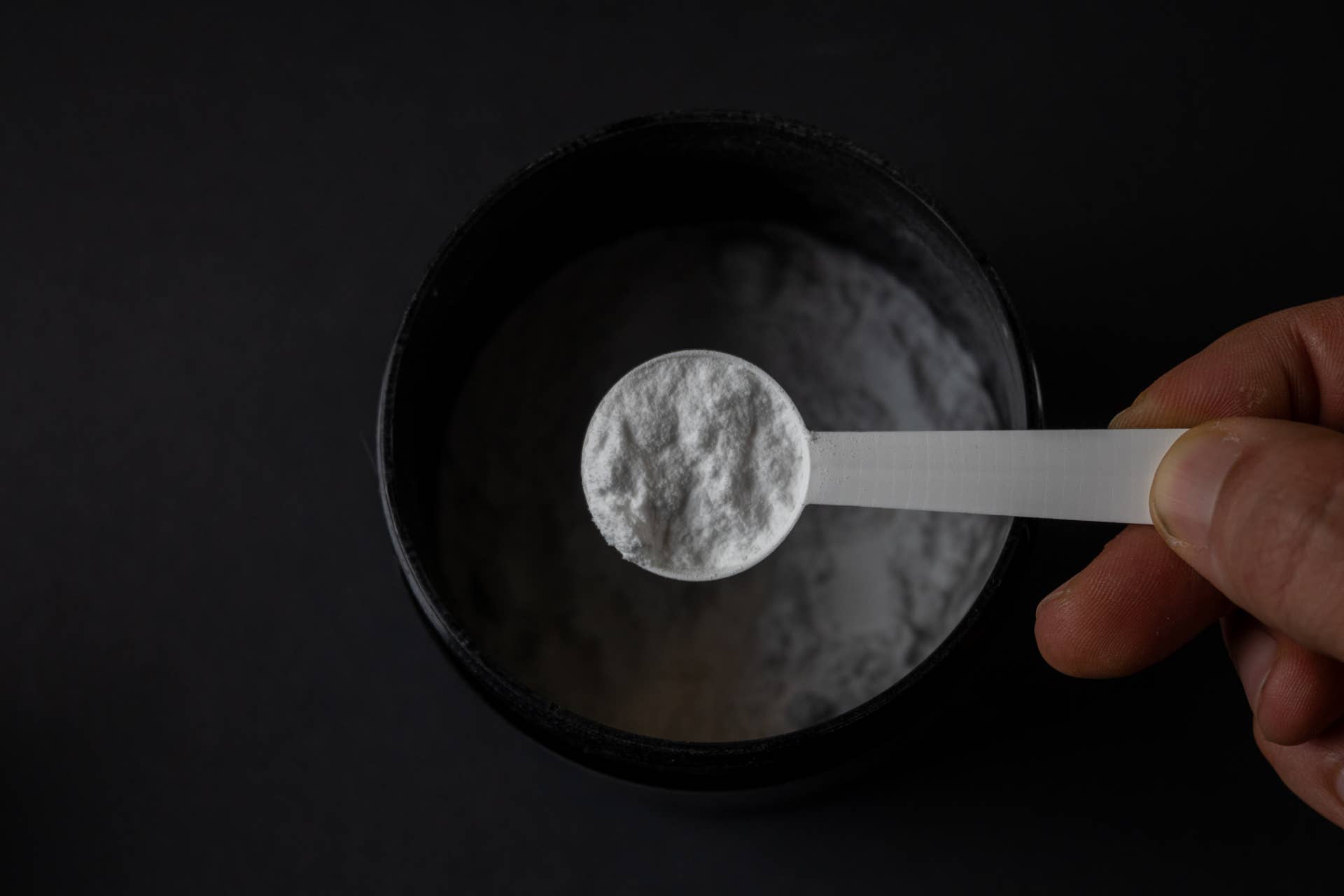 Nutrition Expert Exposes Creatine Toothpick Scam - Men's Journal