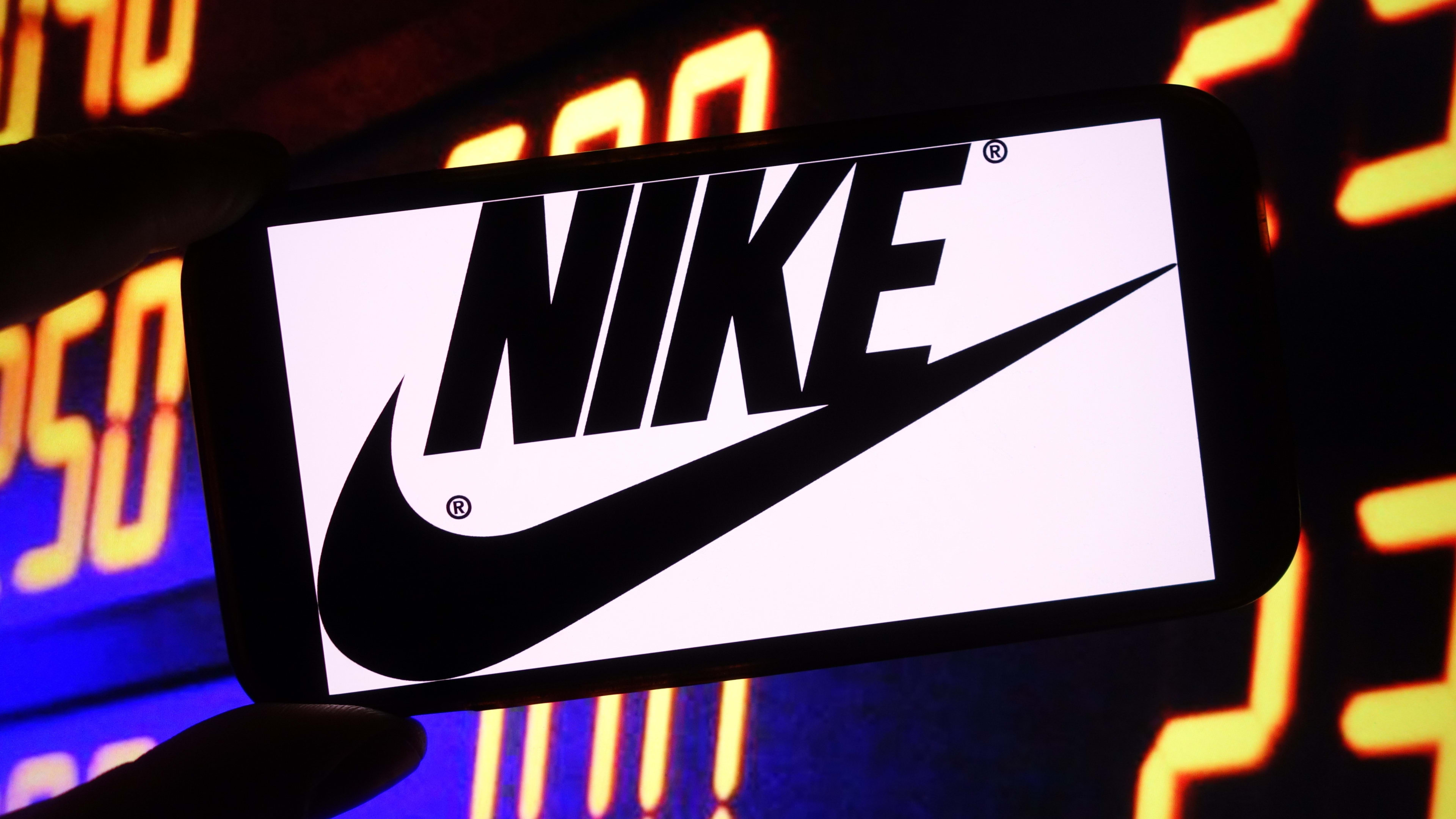 nike pullover clearance