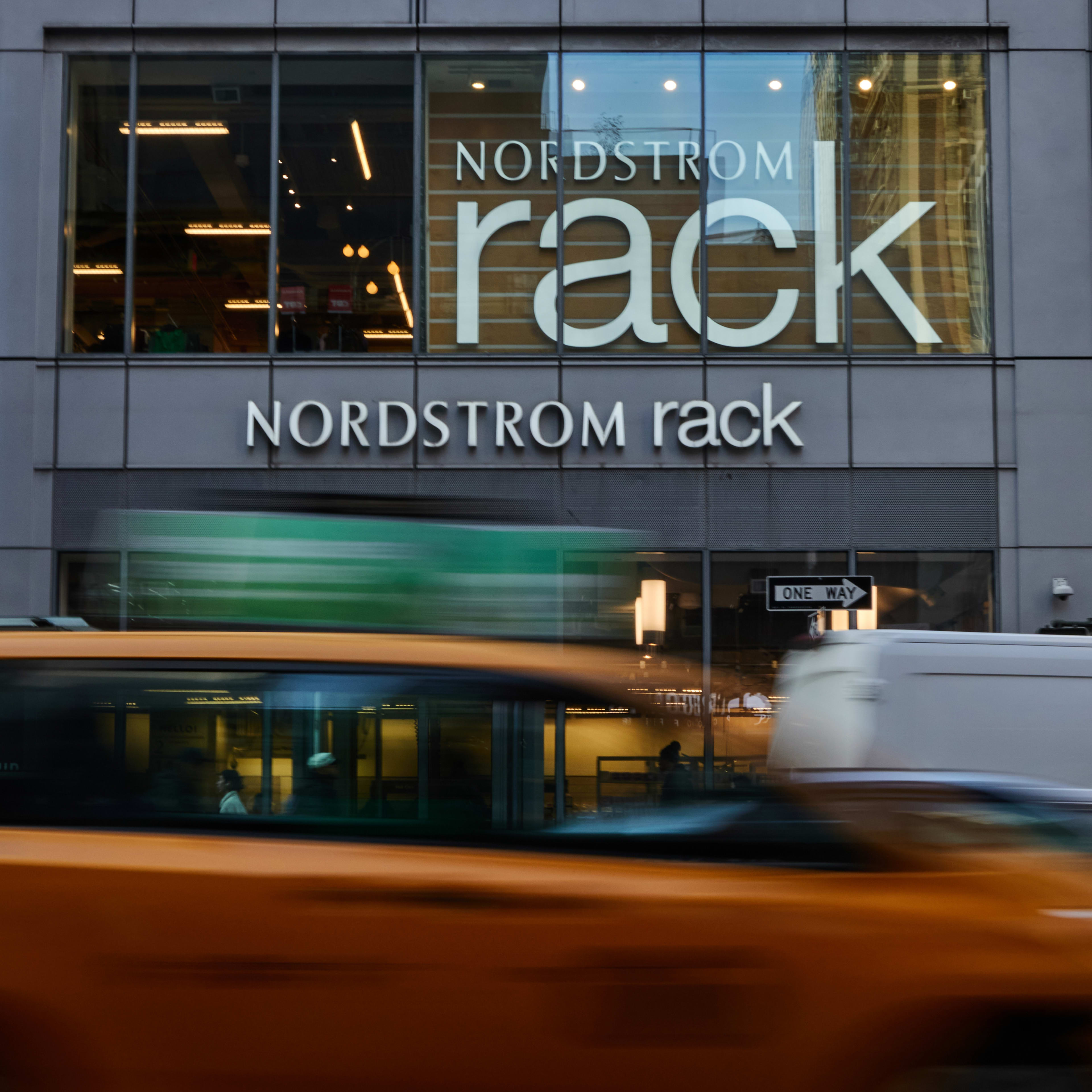 10 Best Jump Ropes of 2025, Picked by Personal Trainers - Men's Journal