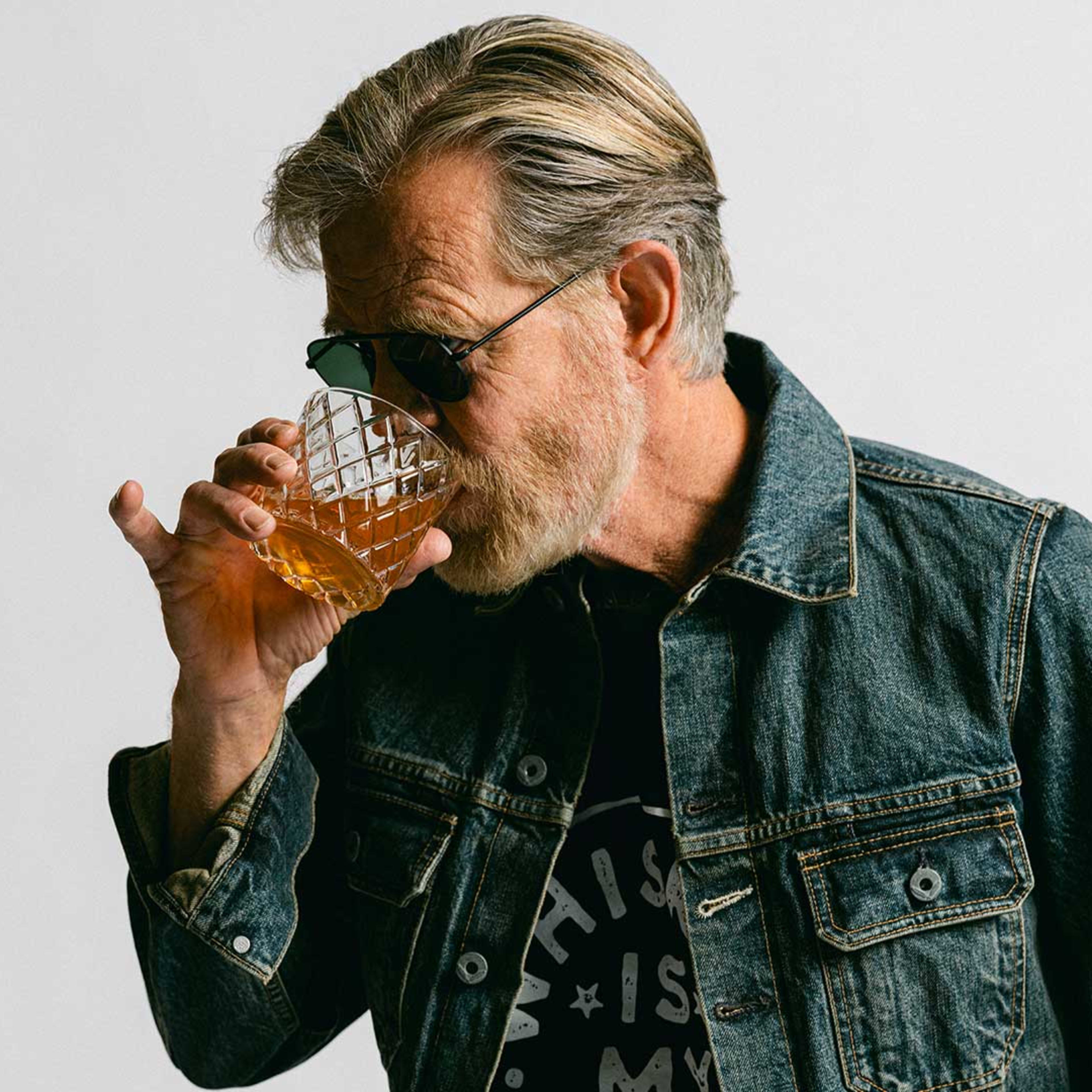 William H. Macy Argues There's a Right Way to Drink Whiskey: 'Some People Run Afoul'