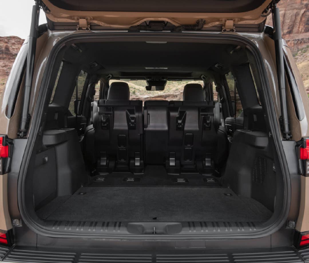 Lexus Gx Cargo Space Wallpaper 8k