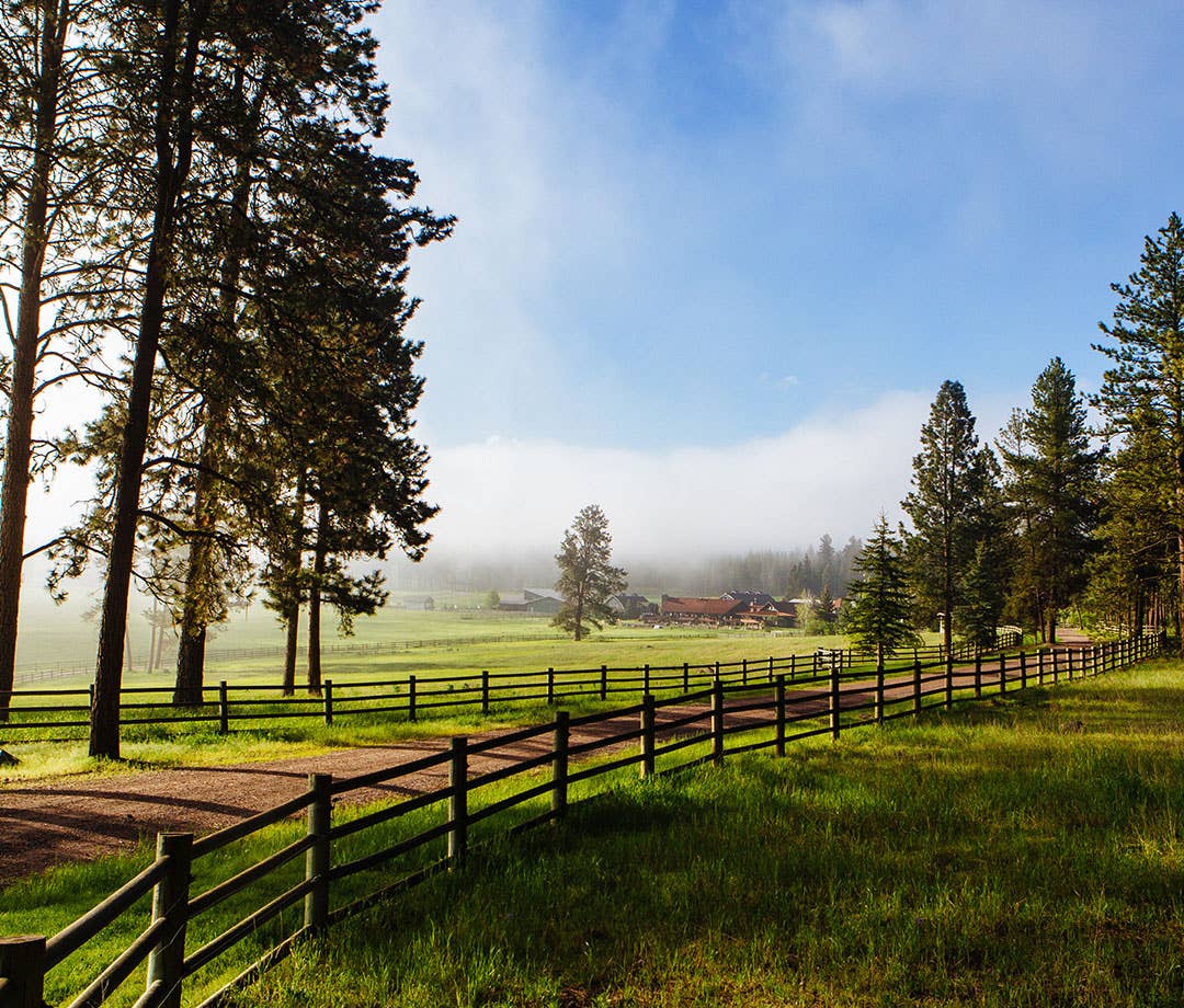 Paws Up Ranch The Resort at Paws Up Is the Best Dude Ranch to Live Like a ...