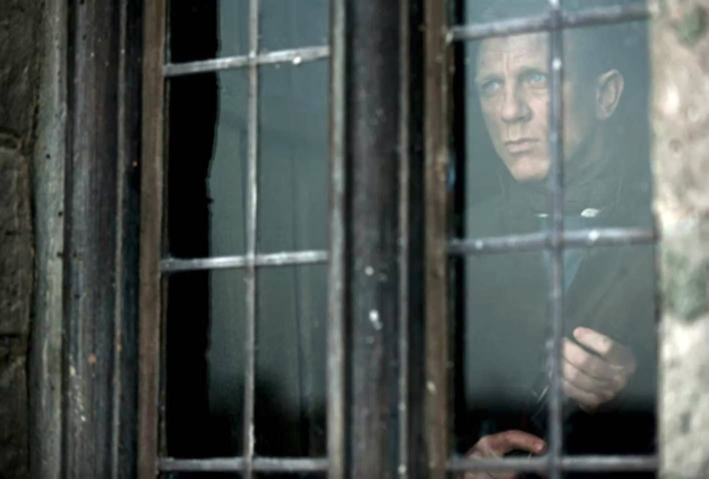 Here's Where to Stream Every 'Home Alone' Movie — Including 'Skyfall ...