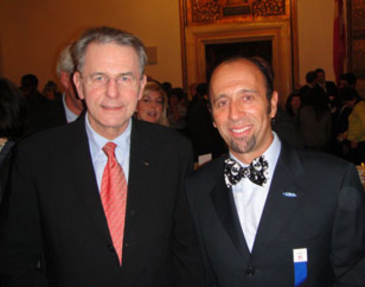 Fernando Aguerre ISA President Fernando Aguerre with IOC President Jaques Rogge