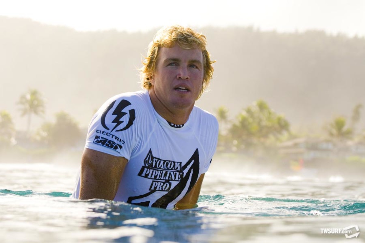 Jamie O'Brien 2009 Volcom Pipelin Pro Champion Jamie O'Brien. Photo: Noyle/SPL