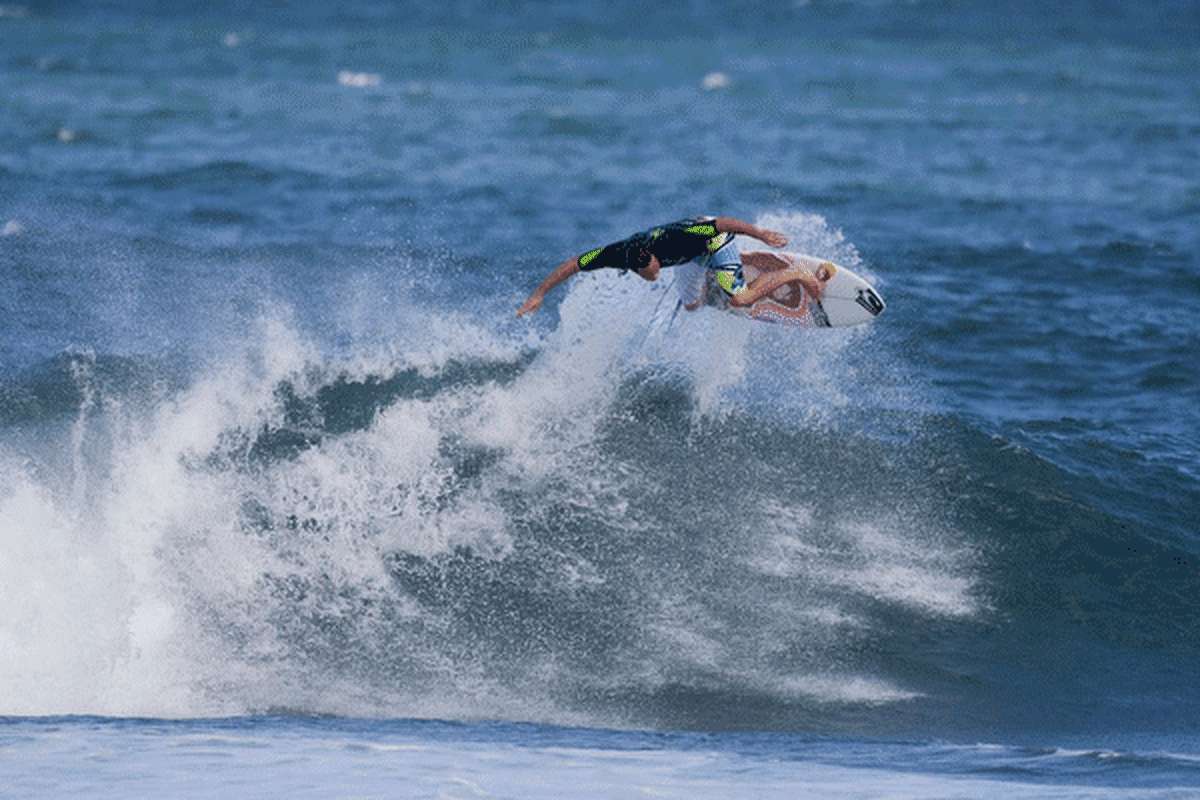 Jordy Smith Jordy Smith's backside air at Rocky Point on the North Shore of Oahu. Note how the big South African uses the side/offshore wind to stick his board to his feet. Photo: Nelly/SPL