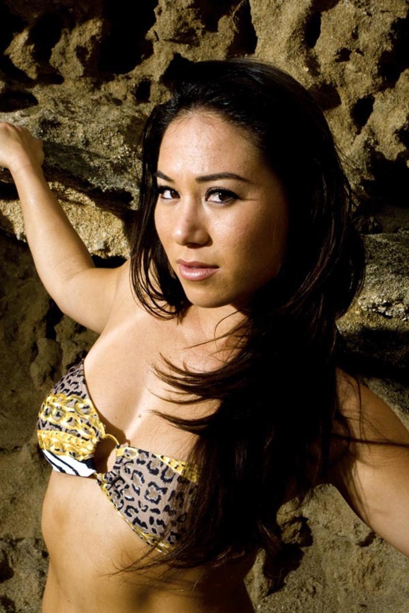 Aimee Aimee from Kauai (but now operating a restaurant in Florida) making a push for the title of Miss May...