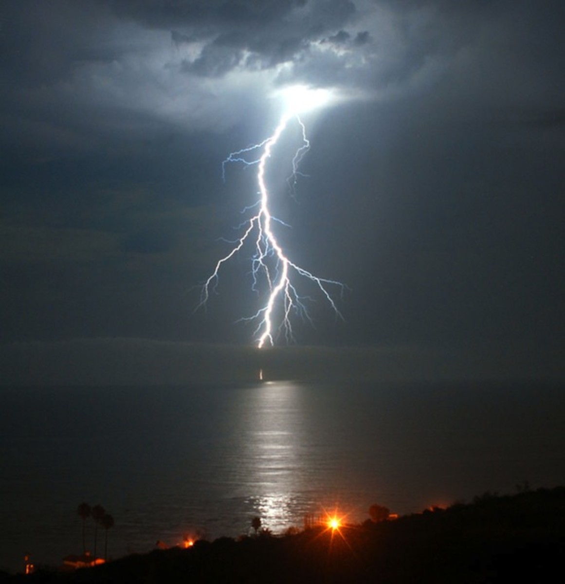 Malibu lightning