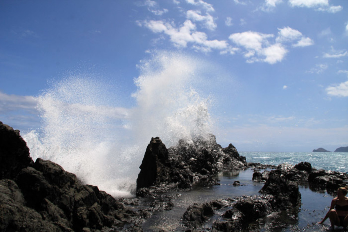 All photos of the kayaking trip to the Mokulua Islands are by Johnie Gall and Brandon Scherzberg