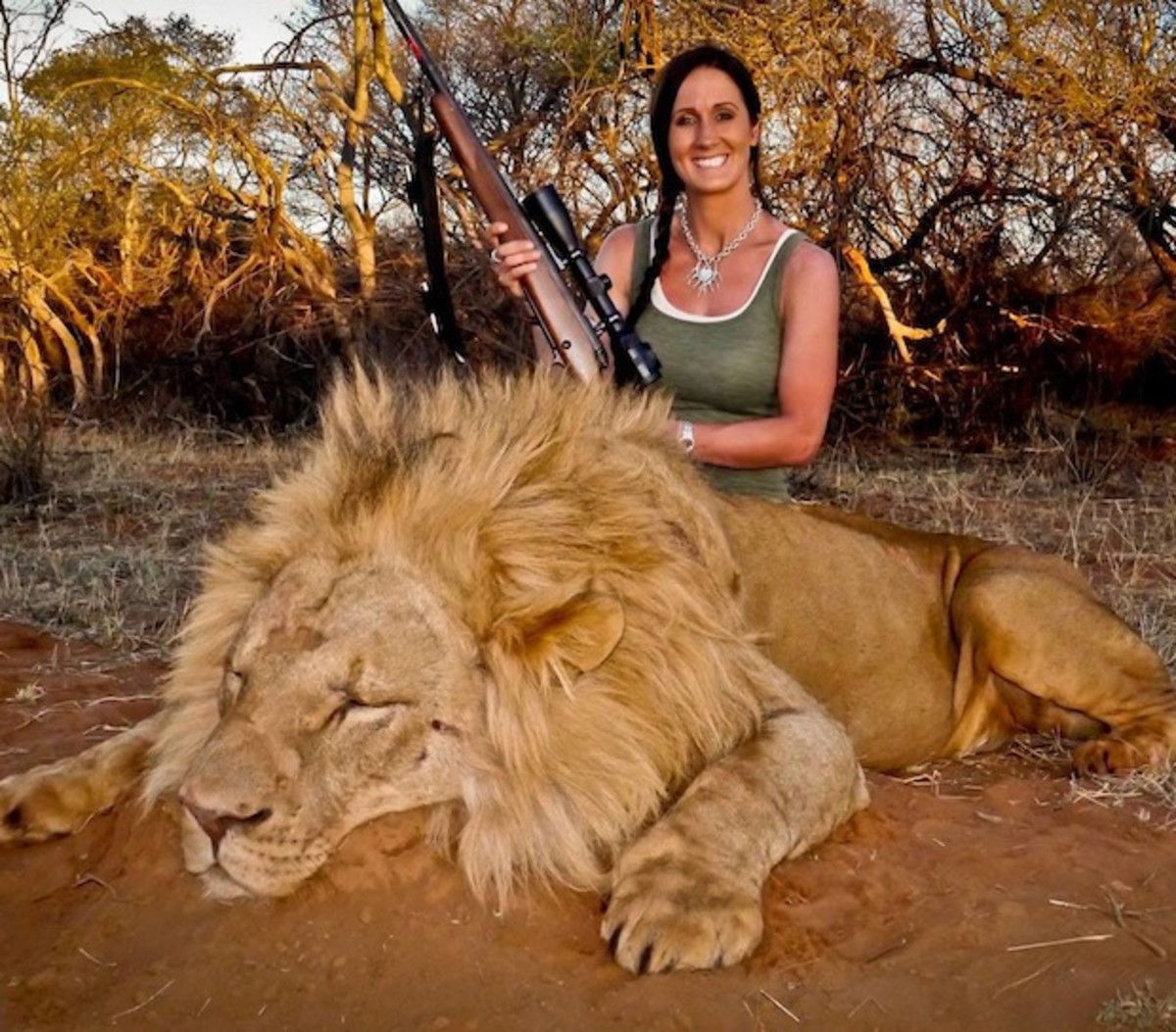 Photos showing Melissa Bachman posing with trophy lion are from her Facebook page