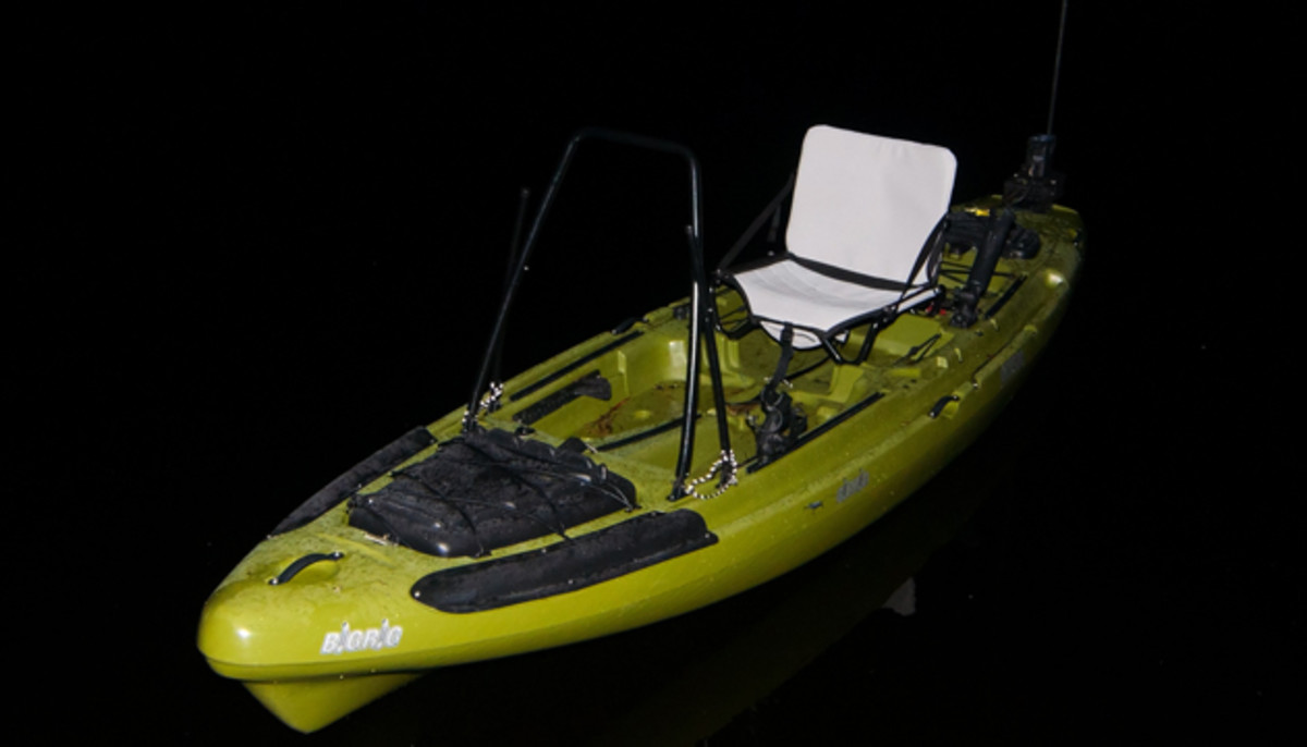 The Big Rig offers a wide, spacious deck and all of Jackson's famous fishing features.
