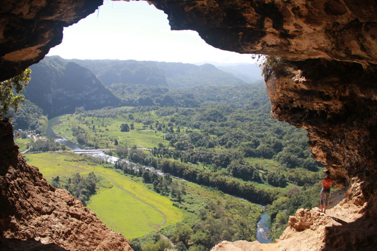 caves in puerto rico