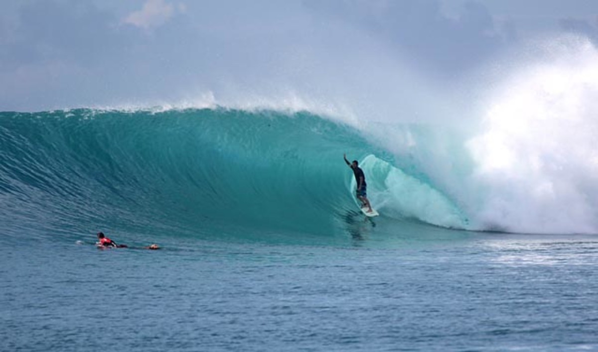 One of the best rights in the world, Rifles is definitely somewhere you need to surf before you kick the proverbial bucket; photo courtesy mentawaiislands.com