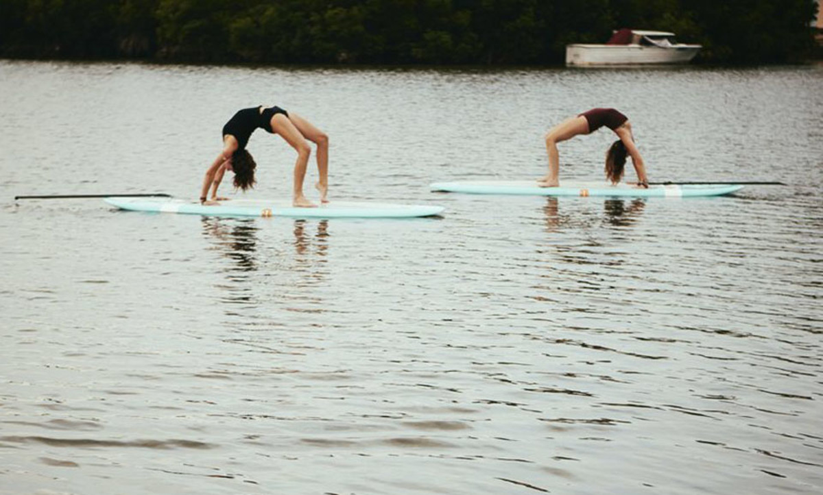 standup paddling