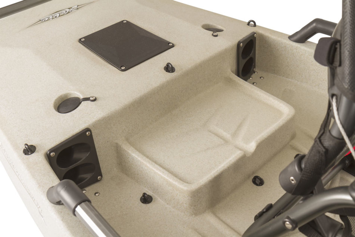 The stern has a two-level storage well. The upper step is set up for batteries.