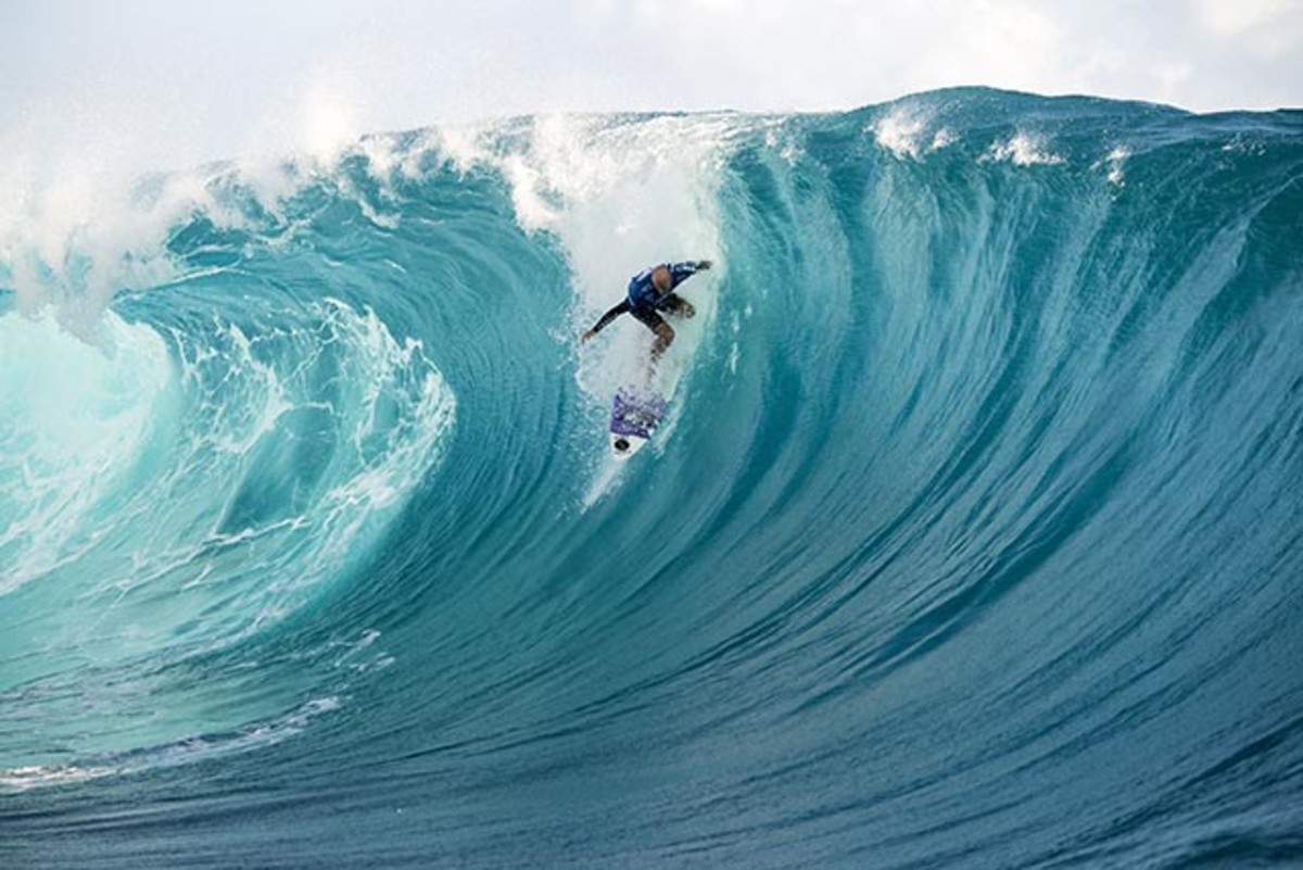 Australia's Nathan Hedge was the lone surfer to a earn a perfect 10 point ride on day 1 of the Billabong Pro Tahiti. Photo courtesy ASP.