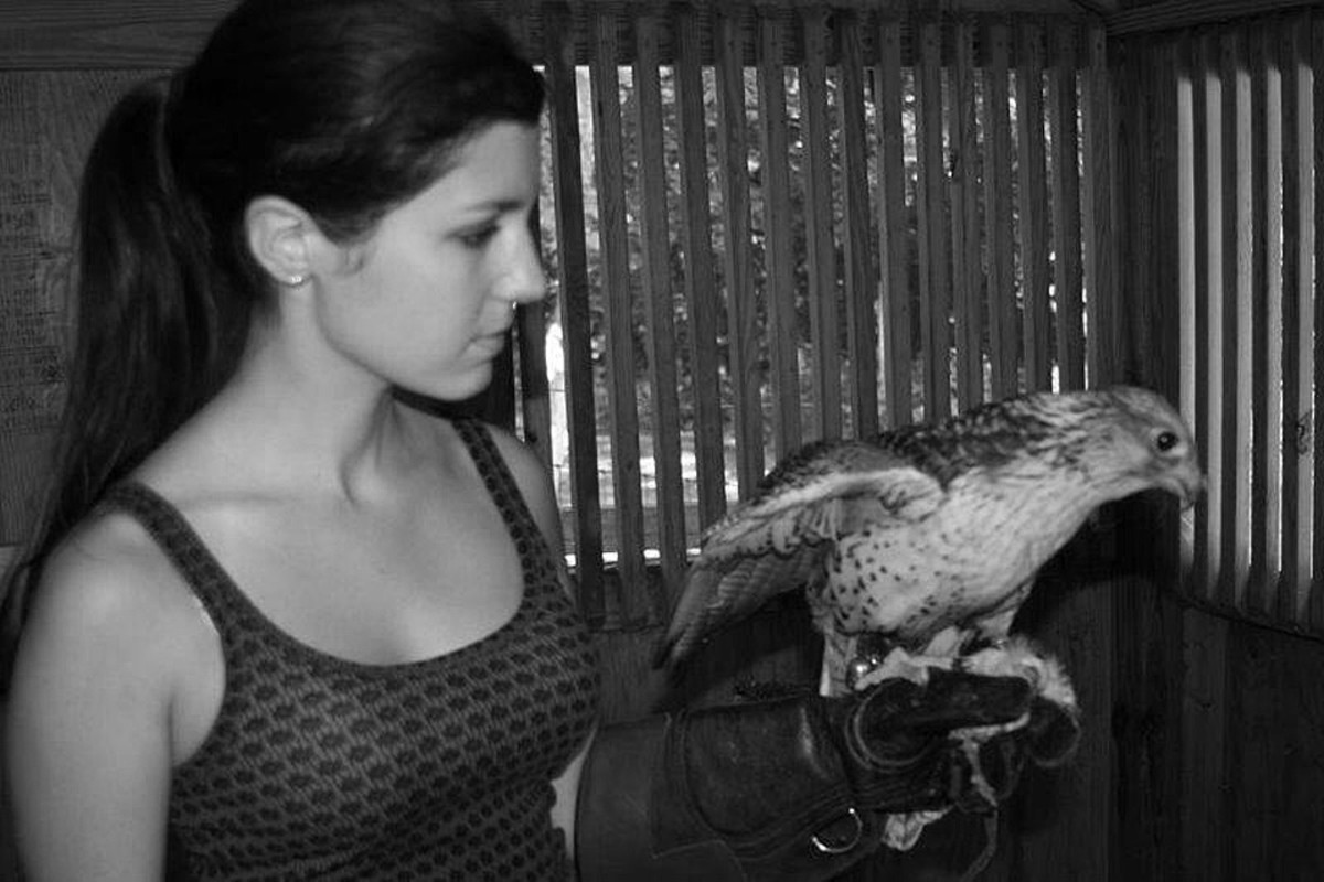 Jackie Barry and her falcon