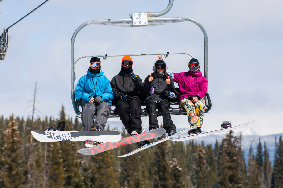snoqboarding