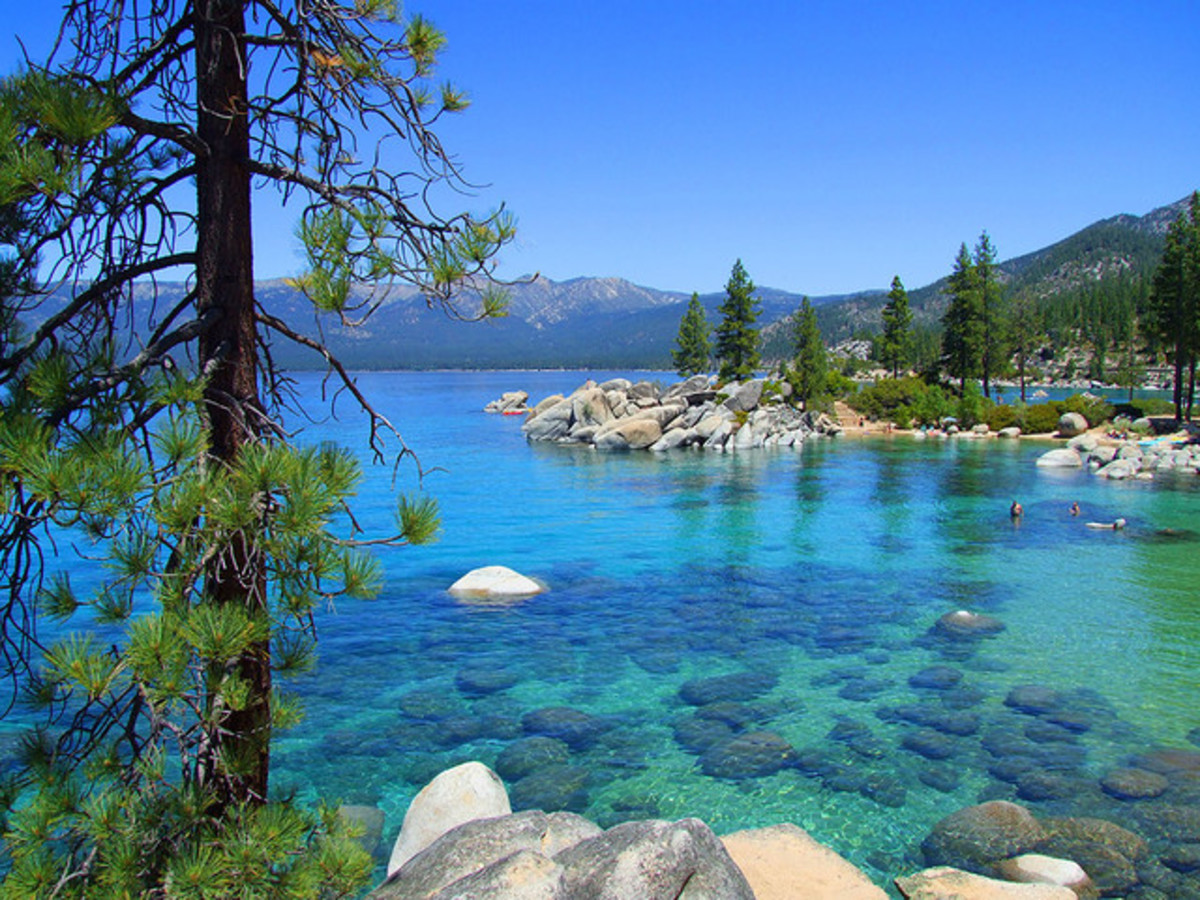Tahoe-järven syksy