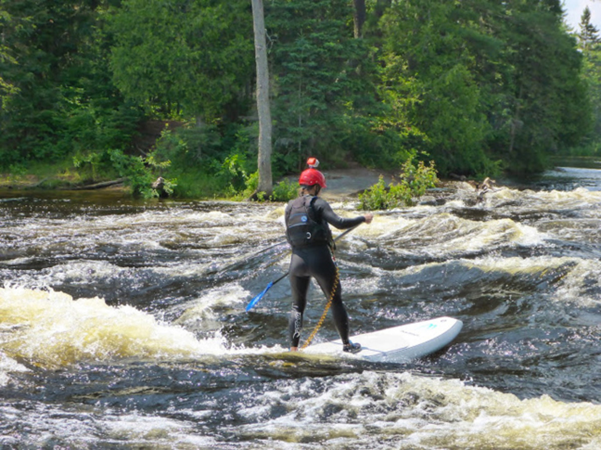Jessica Rando, paddle surfing, SUP women, Madawaska River, Ontario, Jonah Logan, Canada