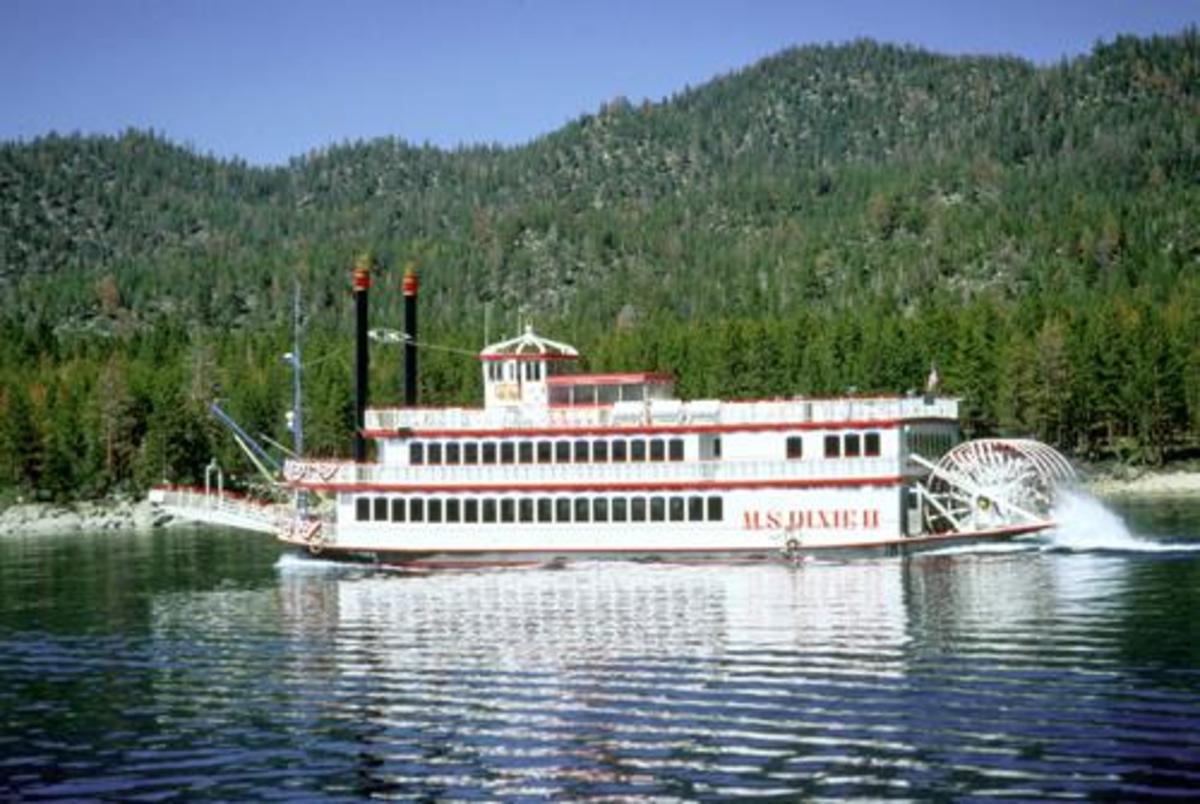 Plavba po jezeře Tahoe