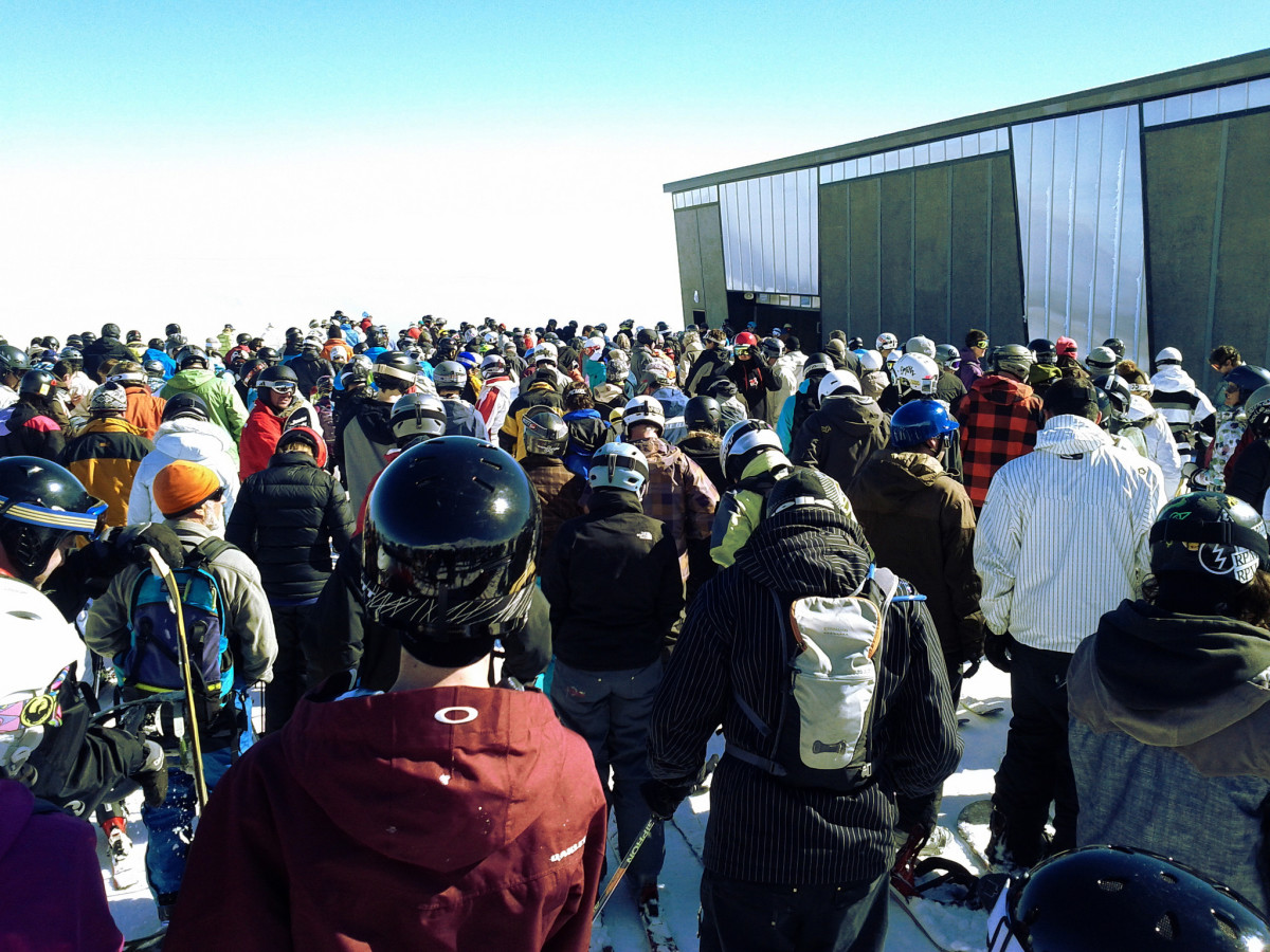 avoiding ski crowds