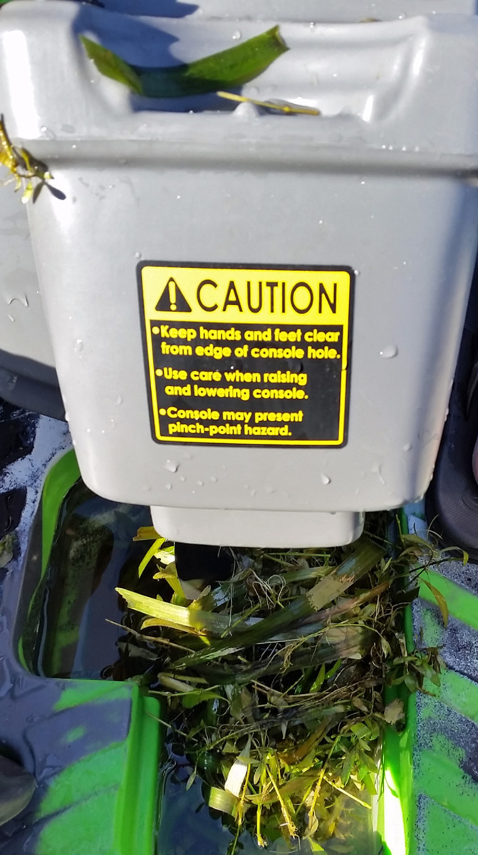 Tangled: Cleaning up weeds or other junk that grabs the prop is a trivial matter. Paul Lebowitz photo.