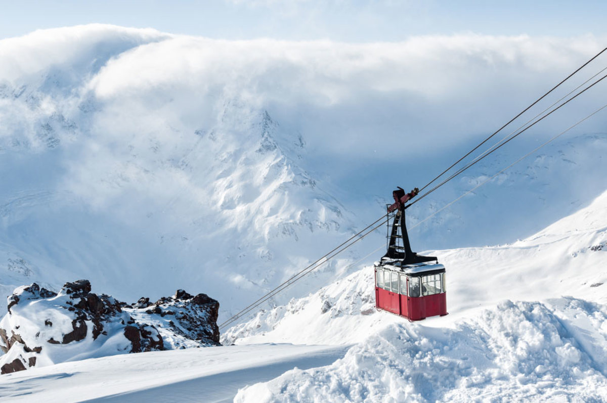 skiing