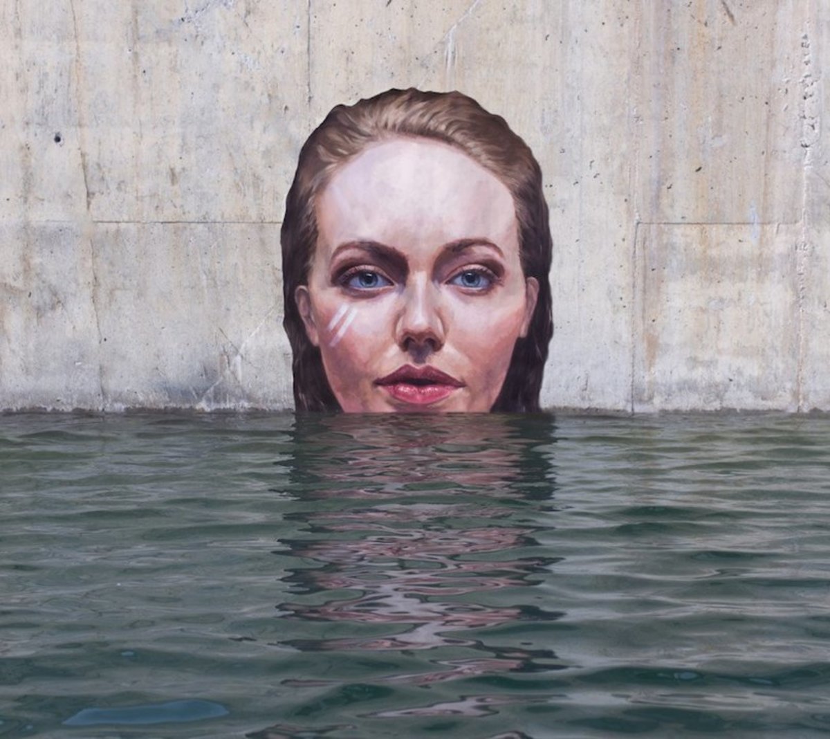7.Mural-3-Hula-Painting-Artist-Surfboard-1023x910.jpg.pagespeed.ic.smMODc9e_3