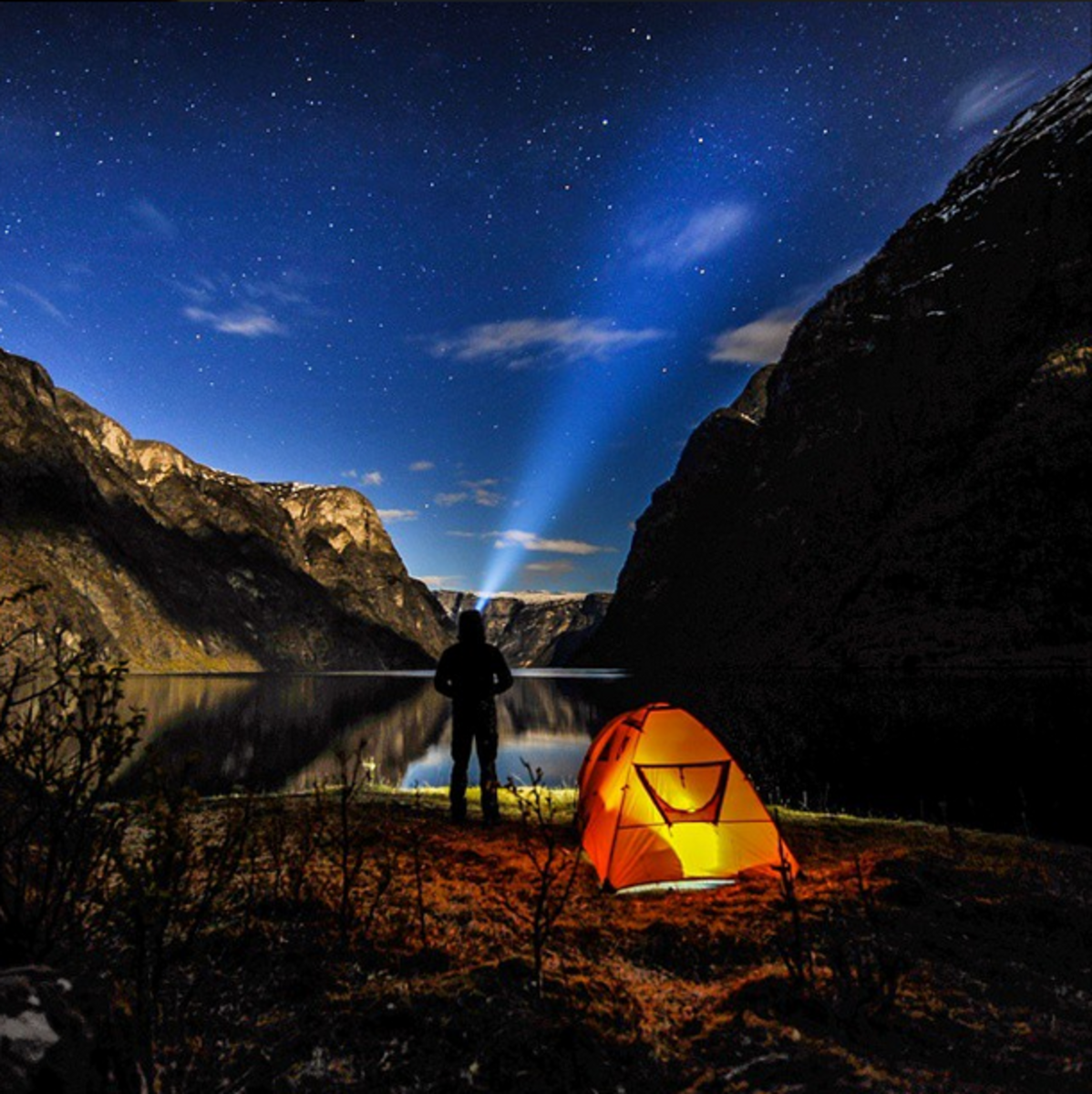 Tomasz Furmanek / @tfbergen Instagram