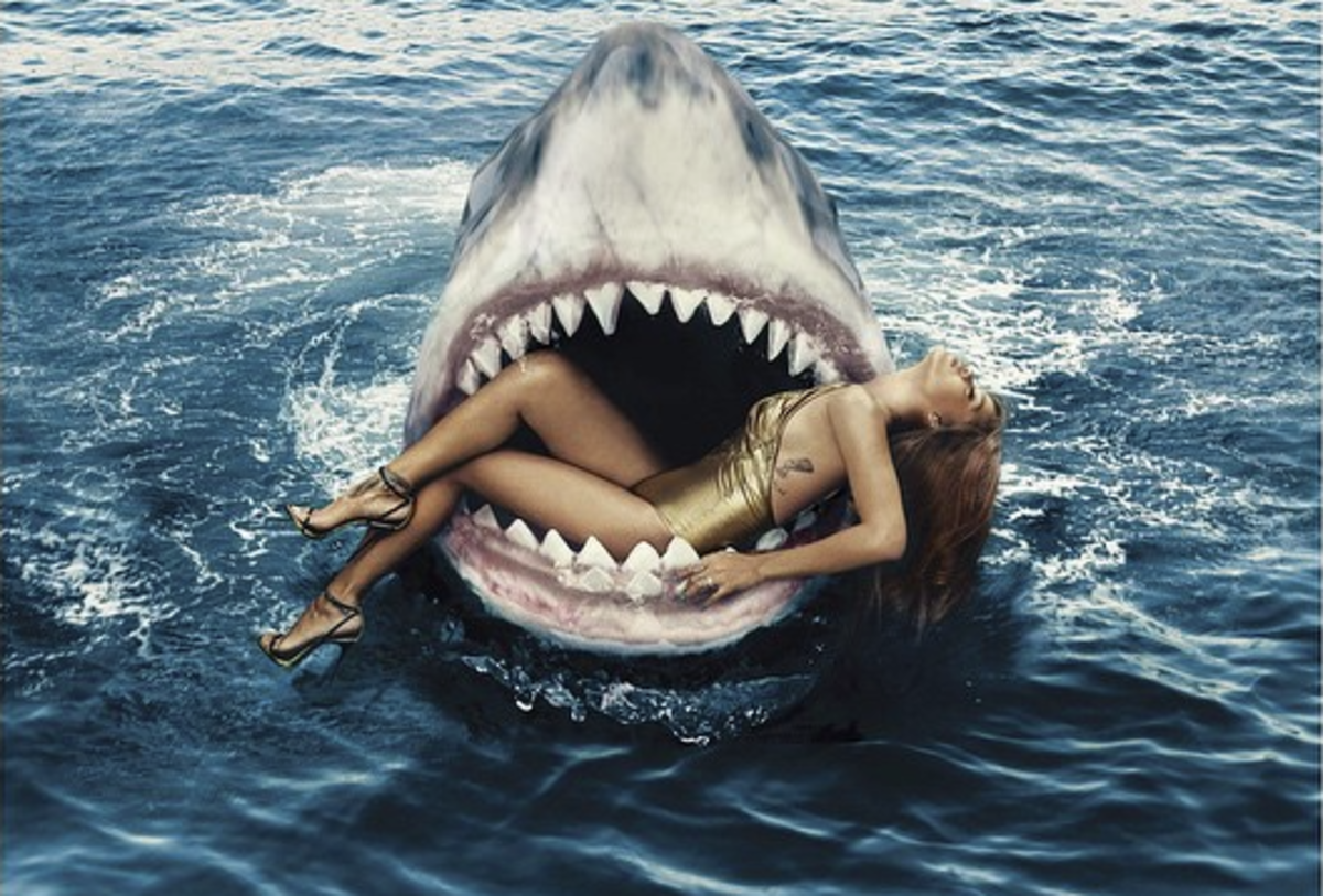 Rihanna, not SUPing, but still engaging in water activities. Photo: @badgalriri