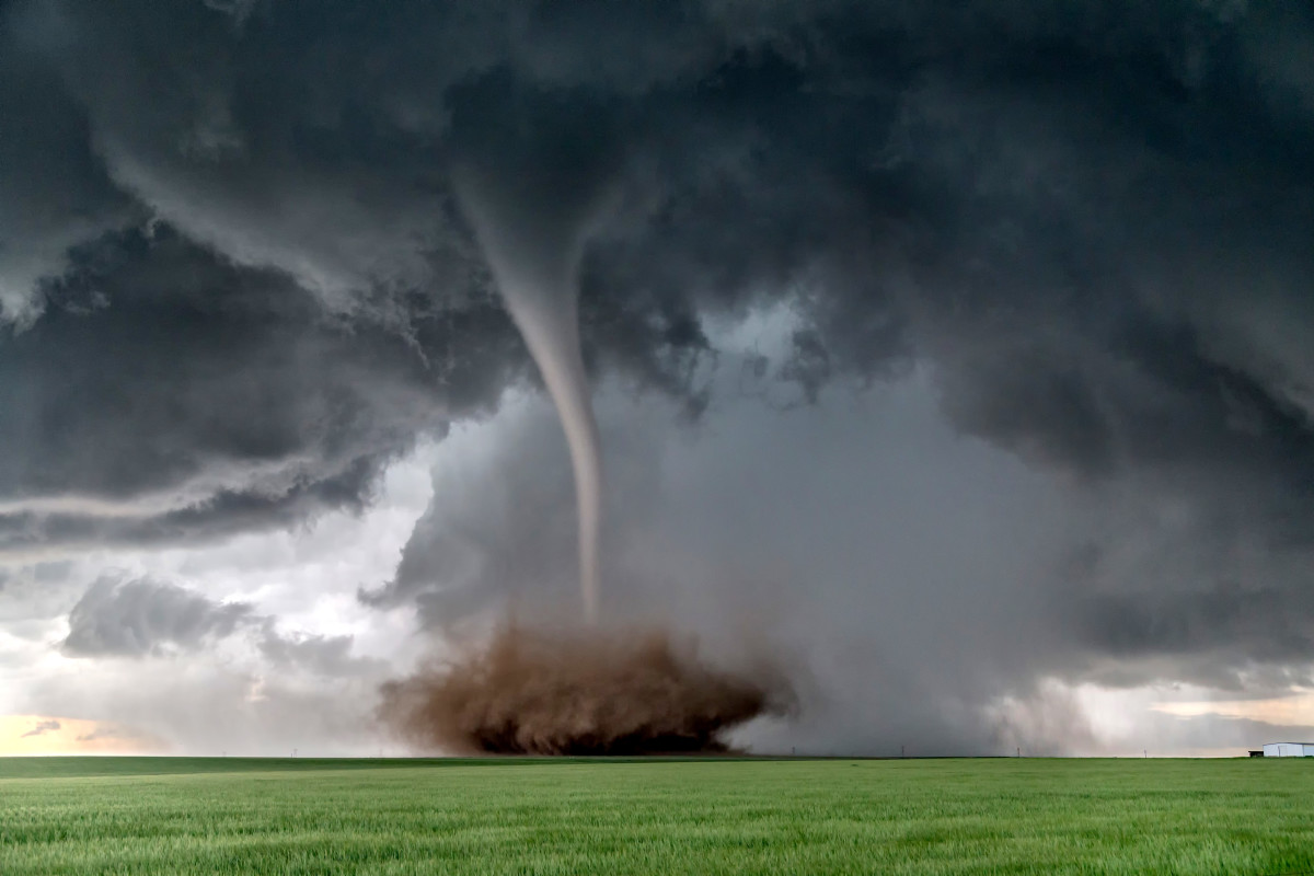 A red dust-acquiring tornado in Simla, Colorado. Photo: Brian A. Morganti/Stormeffects.com/Caters