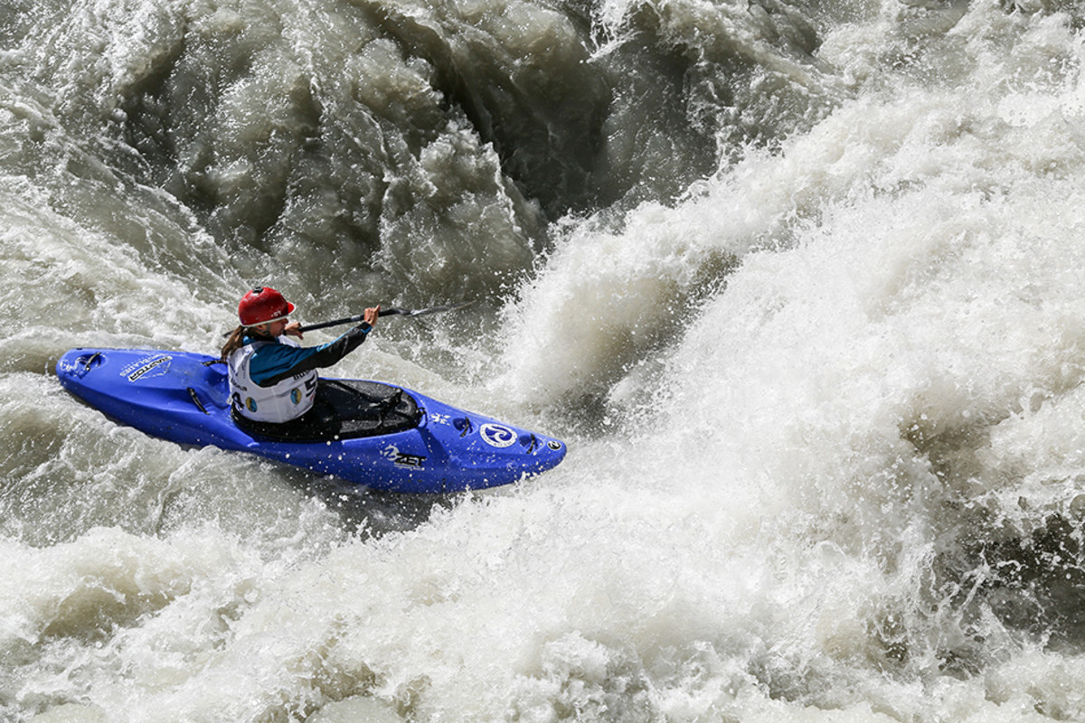 Alona Buslaeva on the ‘Malish’ rapid during the women finals. Photo: Max Irman