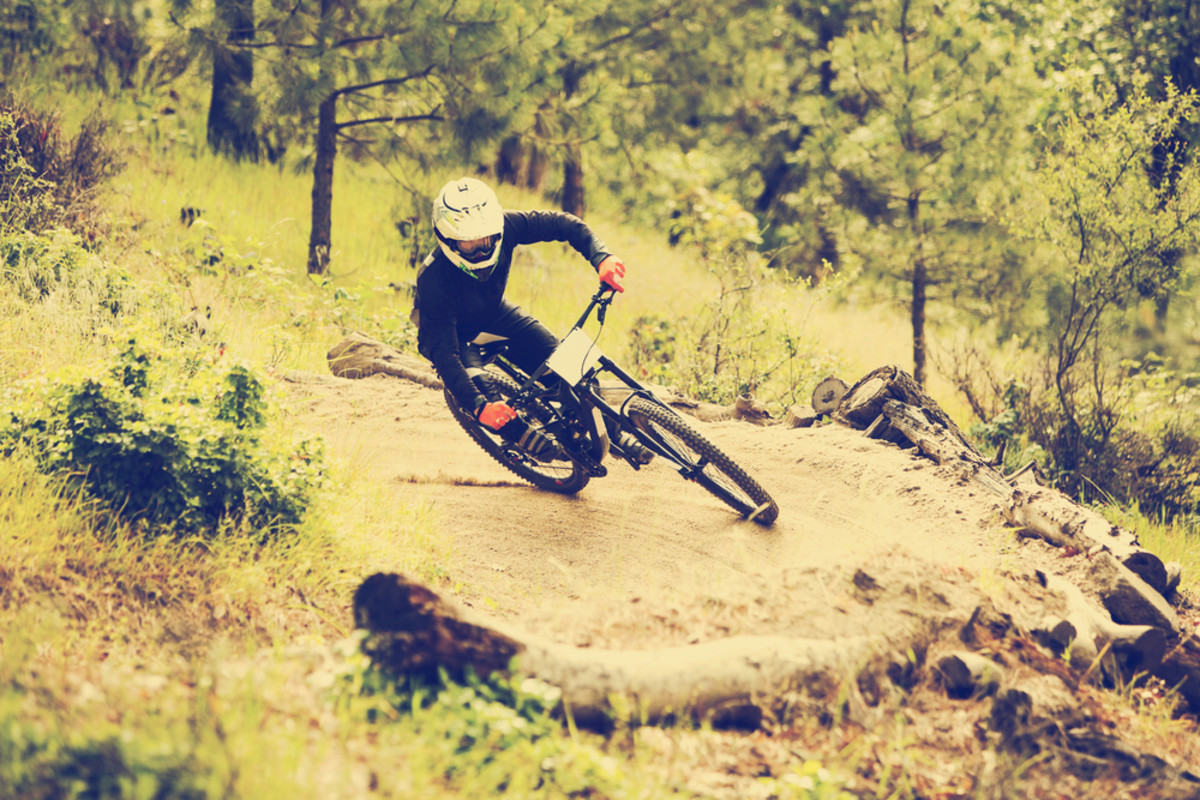 Low snow could mean longer mountain bike seasons for the PNW. Photo courtesy of Shutterstock.