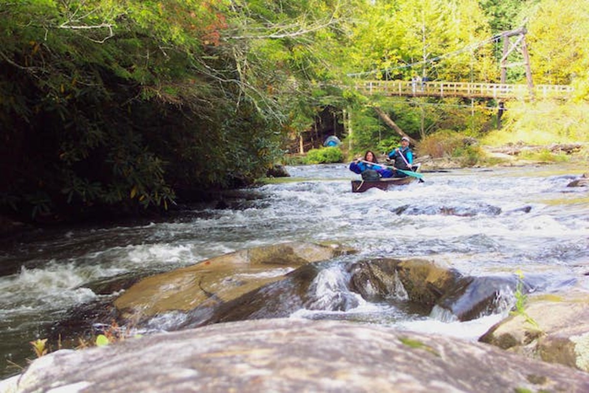 The Toccoa serves up beautiful scenery and moderate rapids. Photo courtesy Menasha Ridge Press.