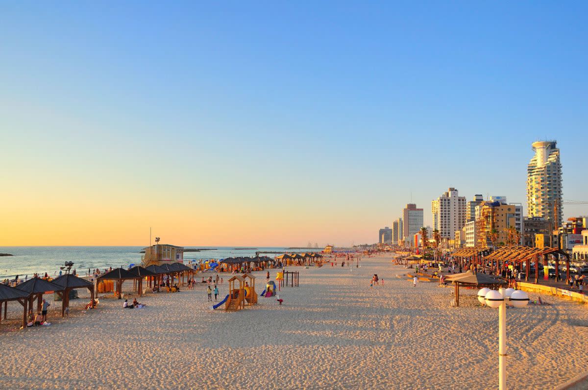 Tel Aviv beach. Photo by Mark Cooper