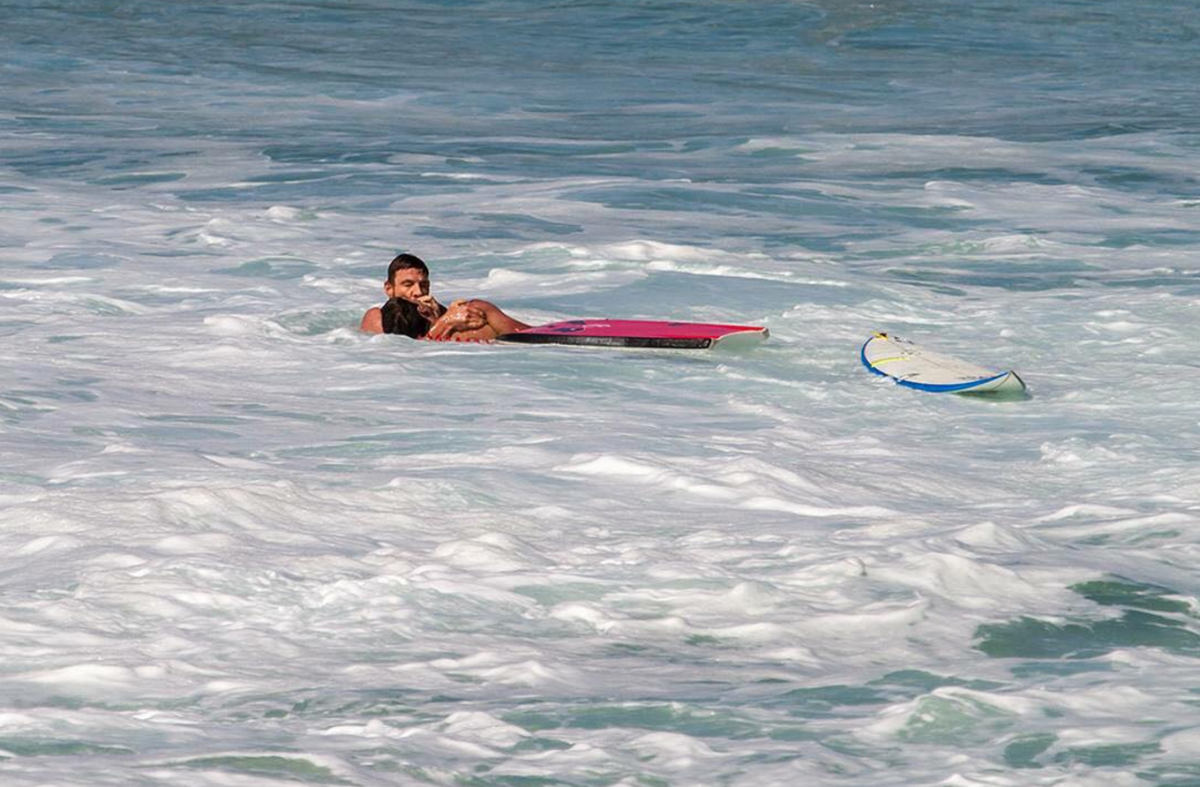 Evan Geiselman rescue at Pipeline