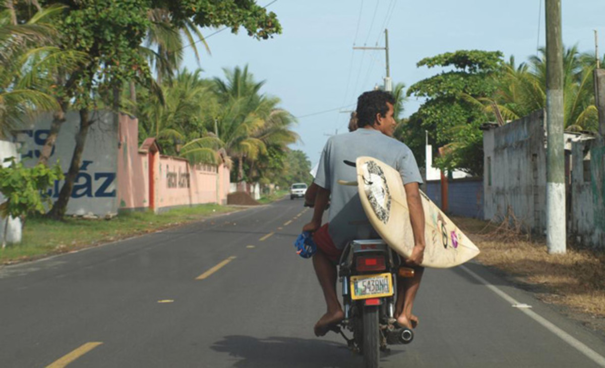 Good surf in Guatemala isn't as easy to find as Costa Rica, but its far less crowded. Photo: Flickr/Guadonpost