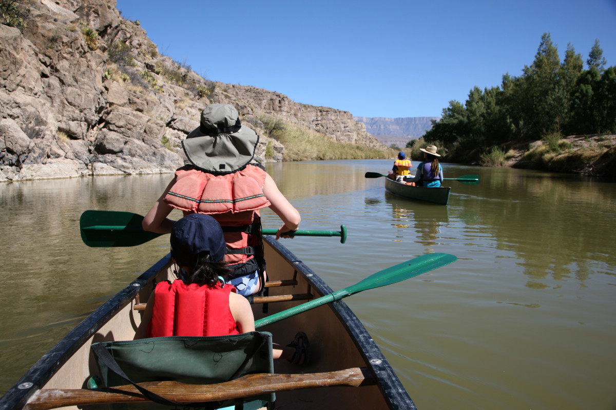 Family Enjoy Canoeing, Rio Grande River, Big Bend National Park