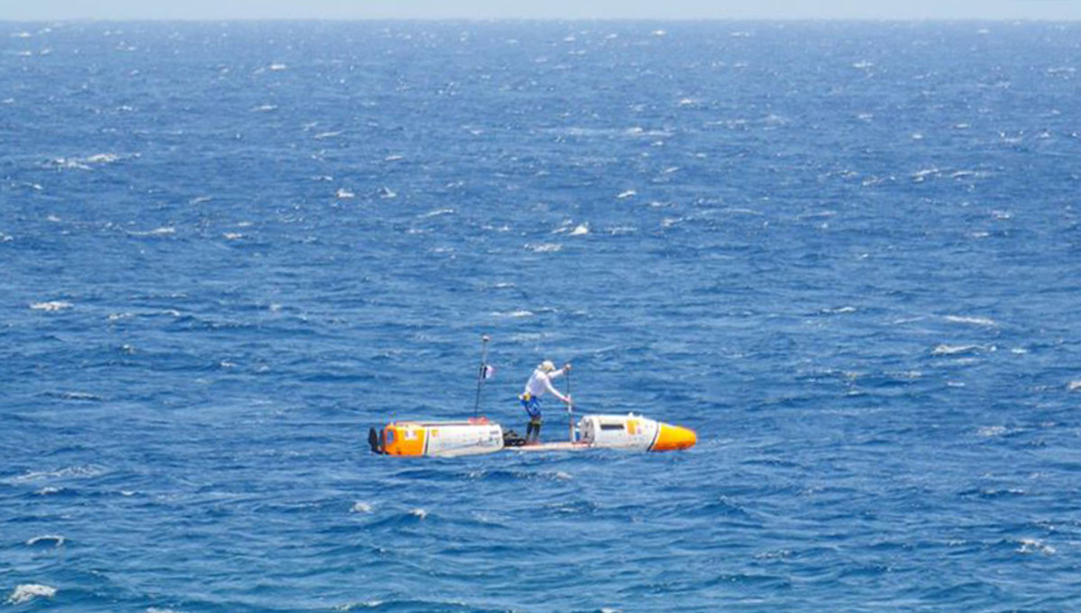 Jarossay launches into windy waters on day one of his expedition across the Atlantic. Photo courtesy of Nicolas Jarossay Facebook