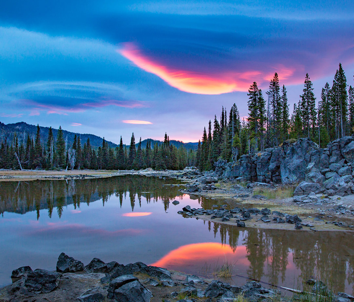 Sparks Lake, OR, in the Cascade Mountains near Bend