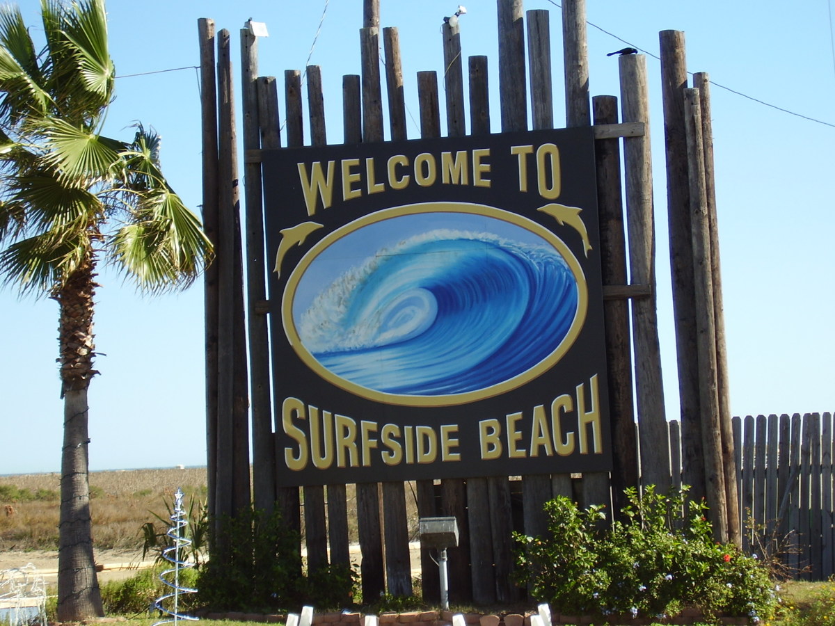 Surfside Beach. Photo: Courtesy of Wikimedia Commons
