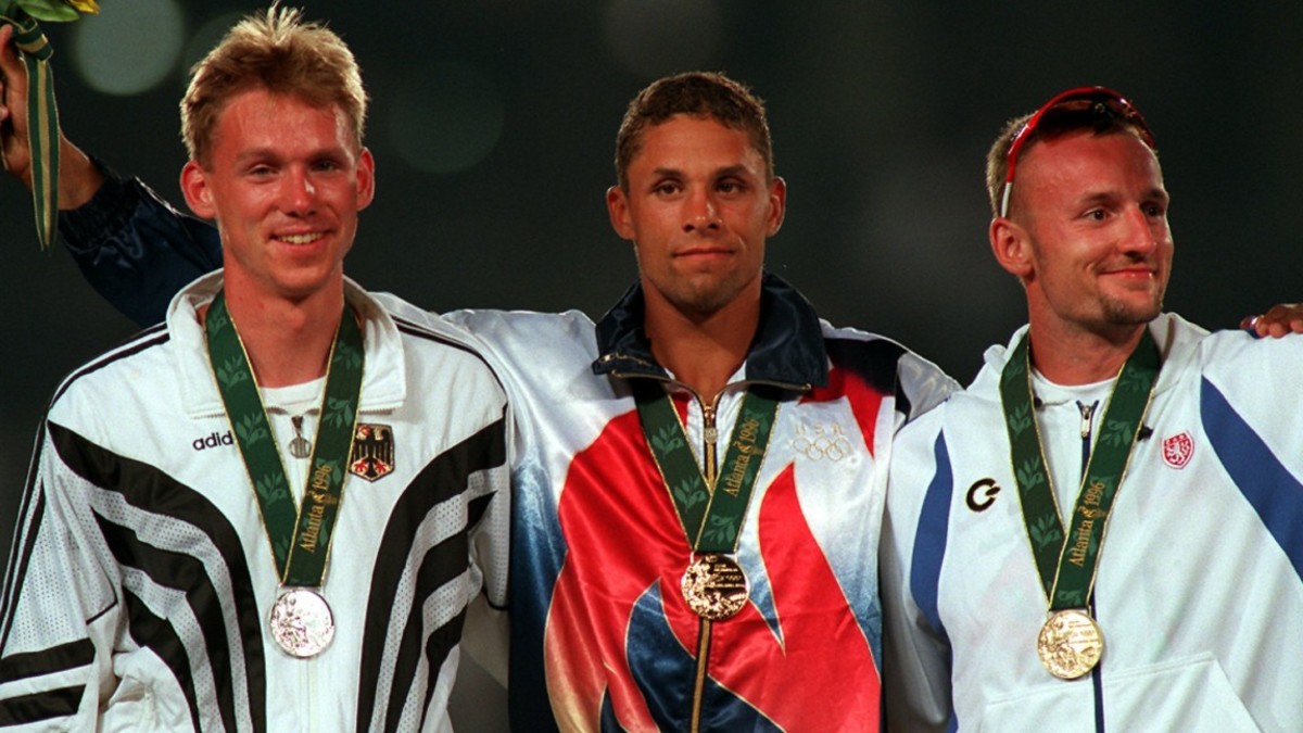 OLYMPICS, ATLANTA, USA DAN O'BRIEN Dan O'Brien of the United States competes in the decathlon javelin at the 1996 Summer Olympic Games in Atlanta 1 Aug 1996 Image ID: 6523283j Featured in: OLYMPICS, ATLANTA, USA Photo Credit: Ed Reinke/AP/Shutterstock