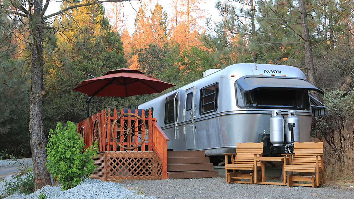 Sign us up for the 34-foot Avion Silver trailer. Photo: Courtesy of Yosemite Pines