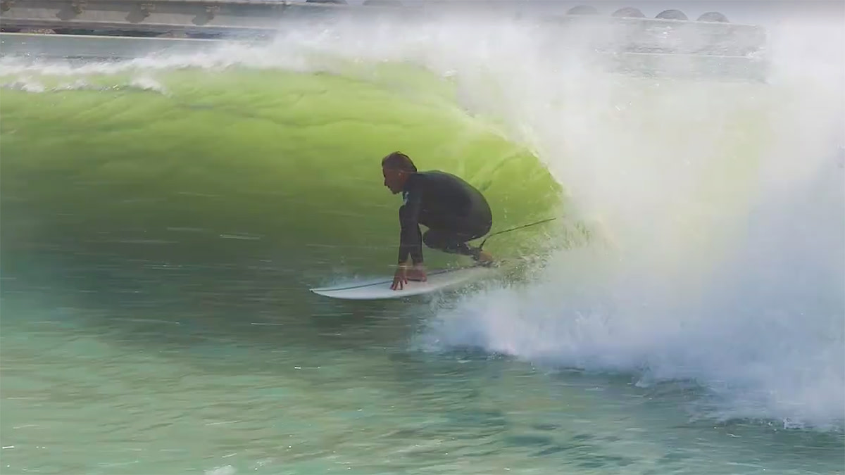 Tomcurrenkellyslaterwavepool