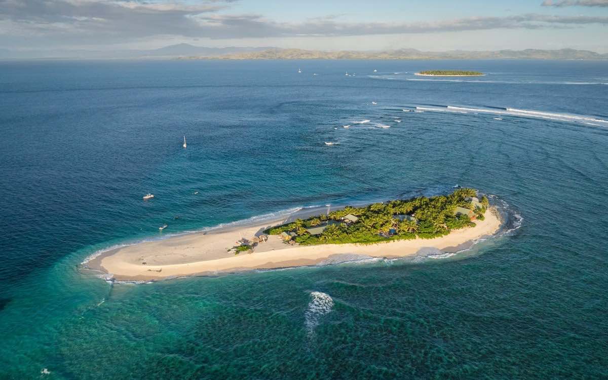At first Christmas in the tropics feels weird. However you quickly get used to it. Photo Namotu Island Resort