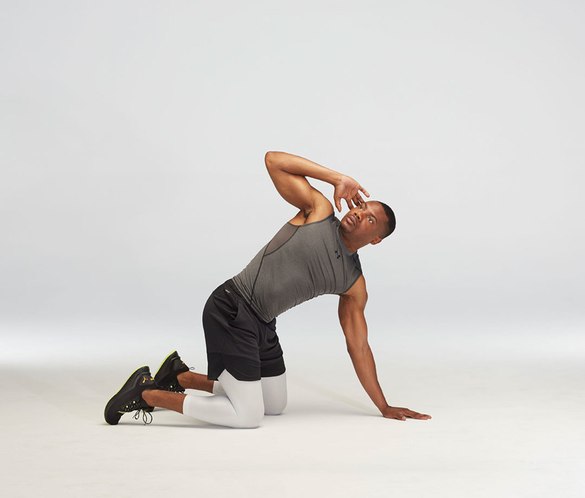 Thoracic mobility drill T-twist